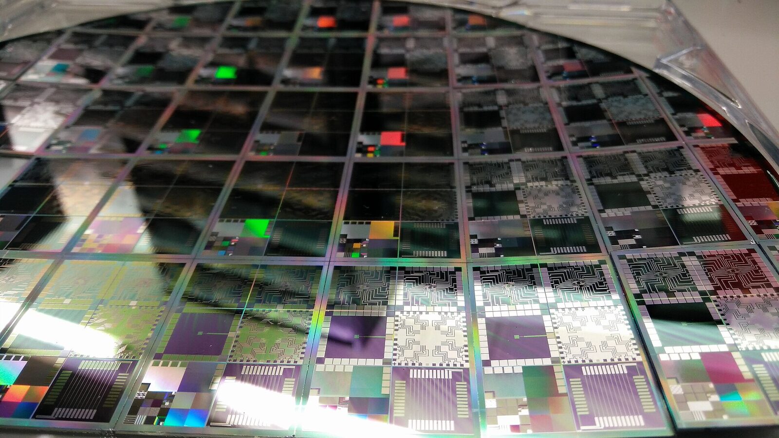 Close view of a patterned semiconductor wafer